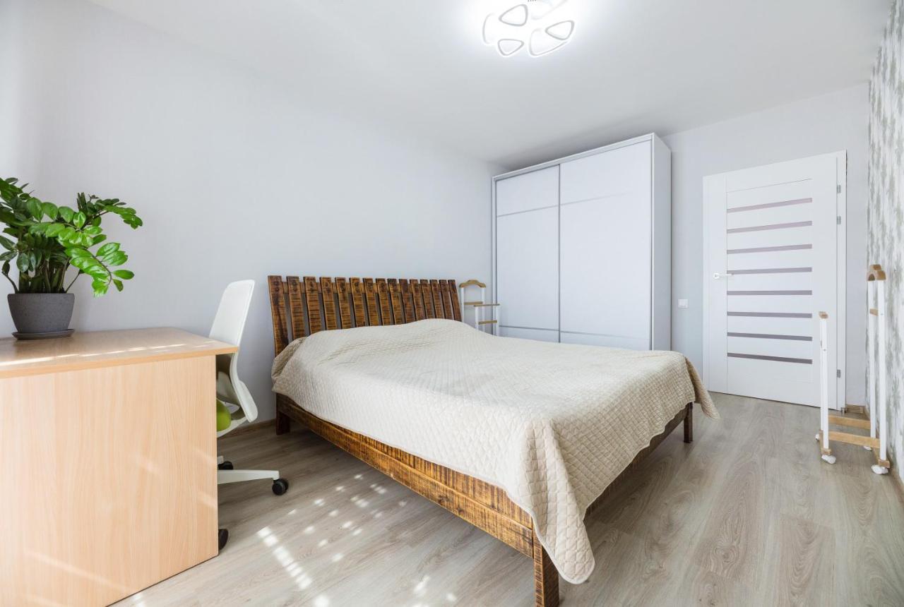 Квартира У Будинку З Власним Бомбосховищем Біля Жд Вокзалу 50 М2 Appartement Kiev Buitenkant foto